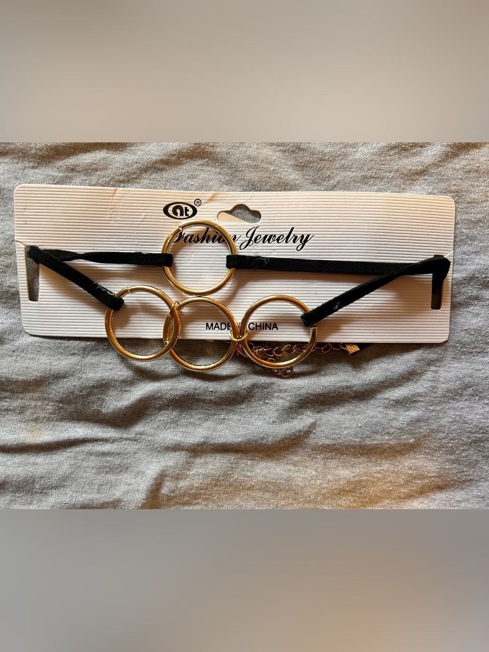 Fashion Jewelry Black and Gold Multi-Ring Choker